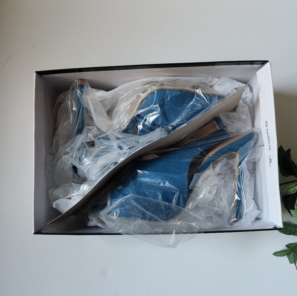 Nine West Heels size 9½ - Picture 8 of 10